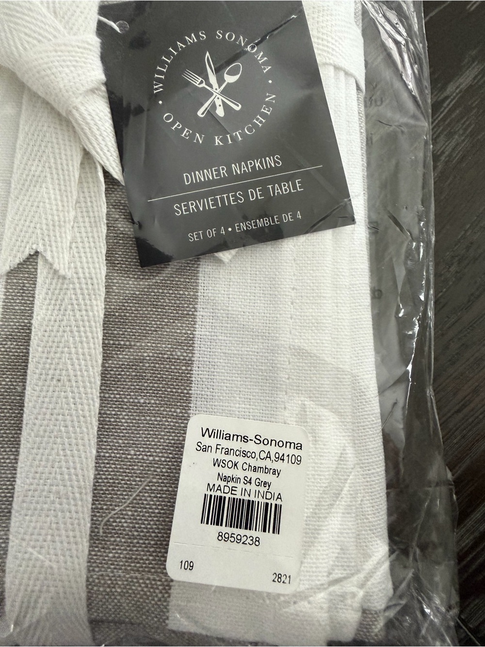 NWT Williams Sonoma Grey Chambray Dinner Napkins - Set of 4